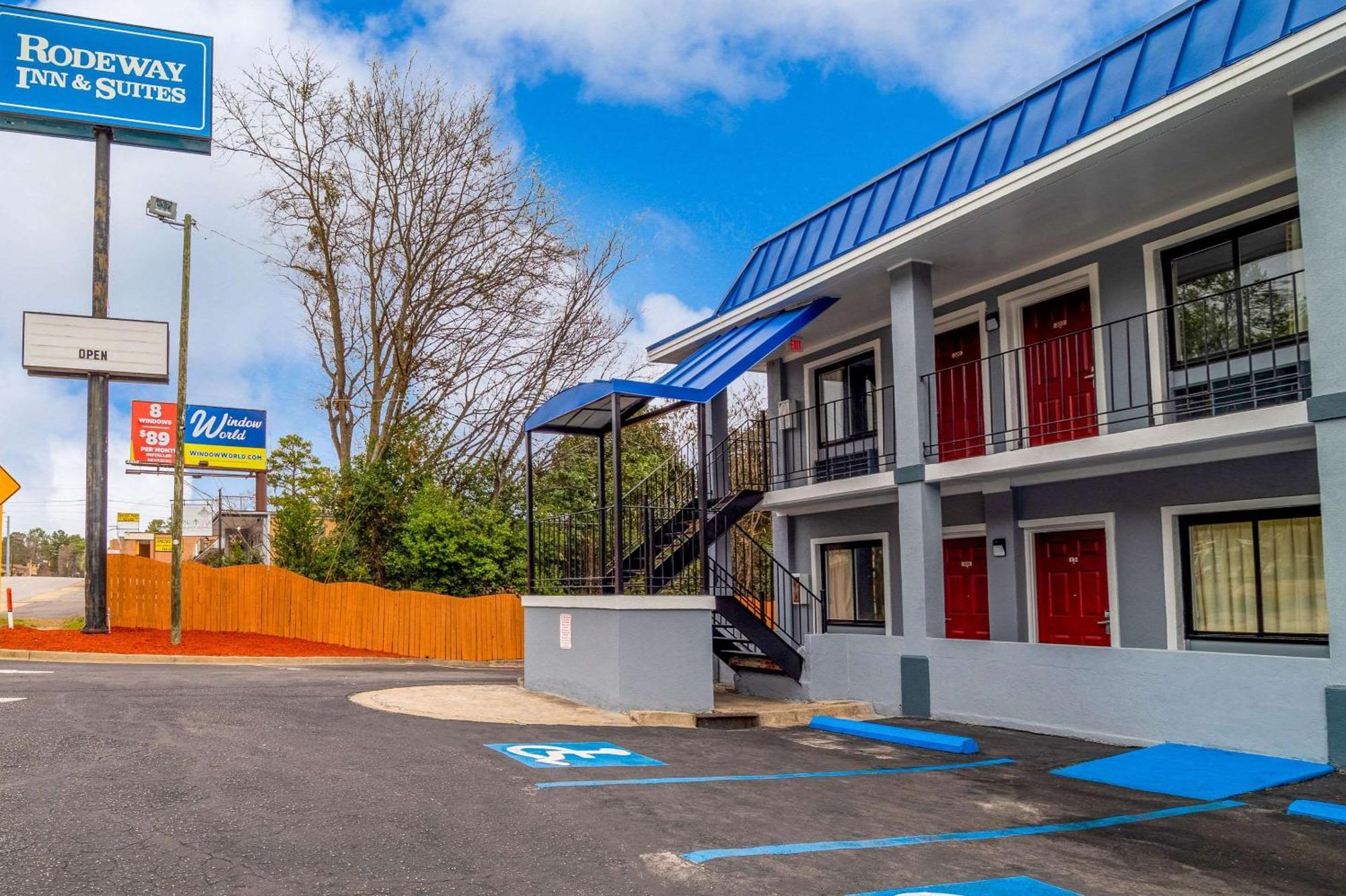 Rodeway Inn & Suites Fort Jackson Columbia Eksteriør billede