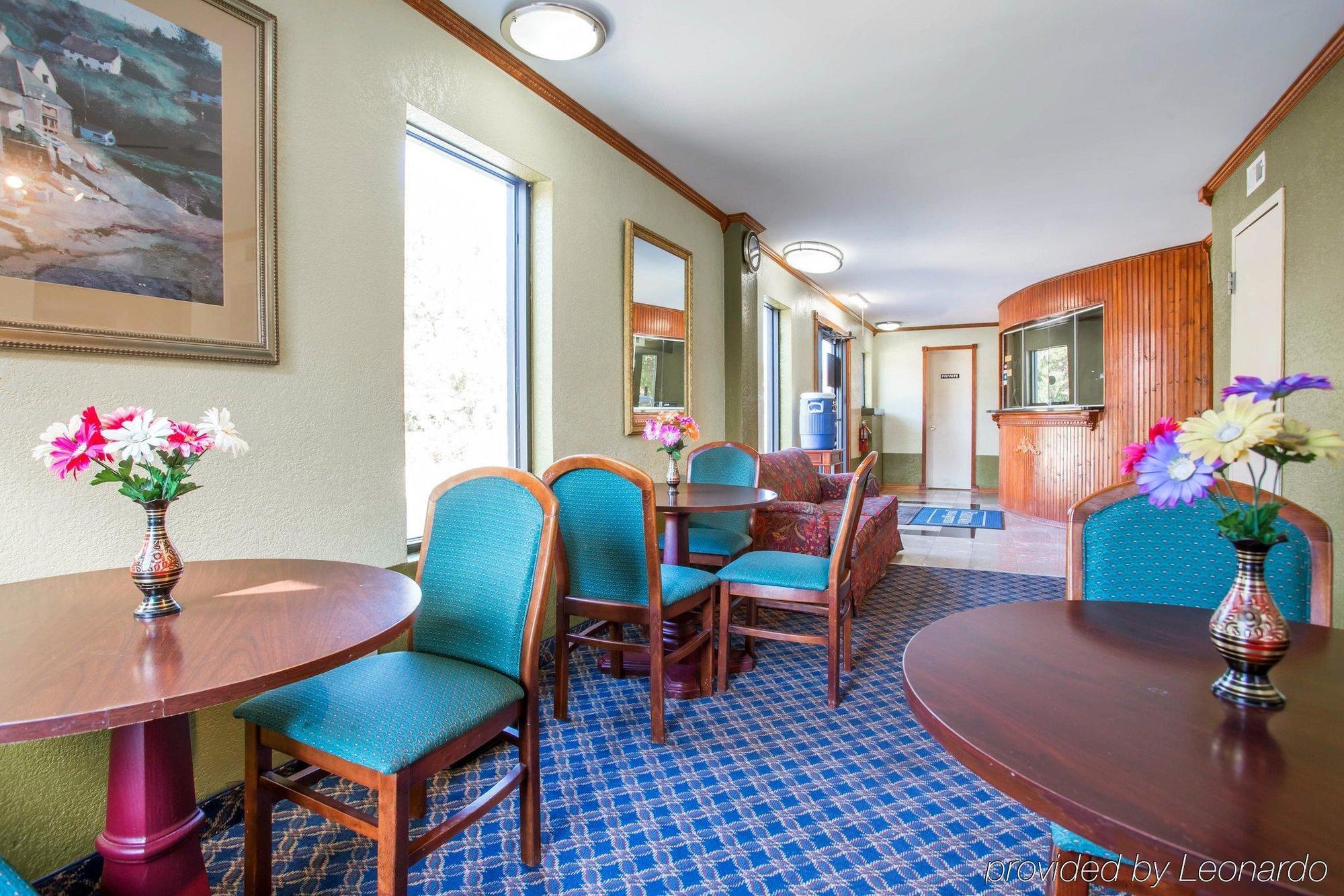 Rodeway Inn & Suites Fort Jackson Columbia Eksteriør billede